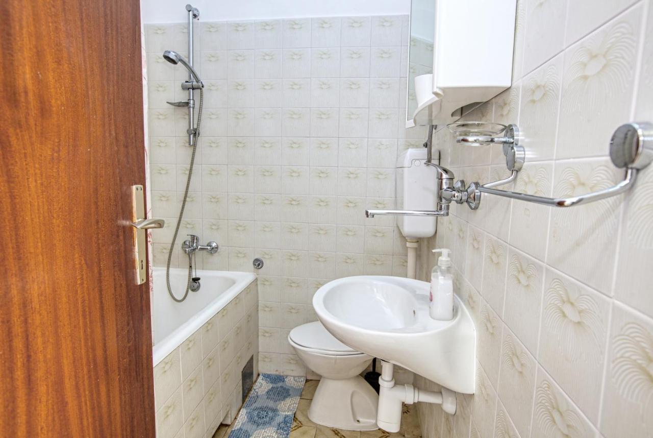 Twin Room Tisno 5128A 外观 照片