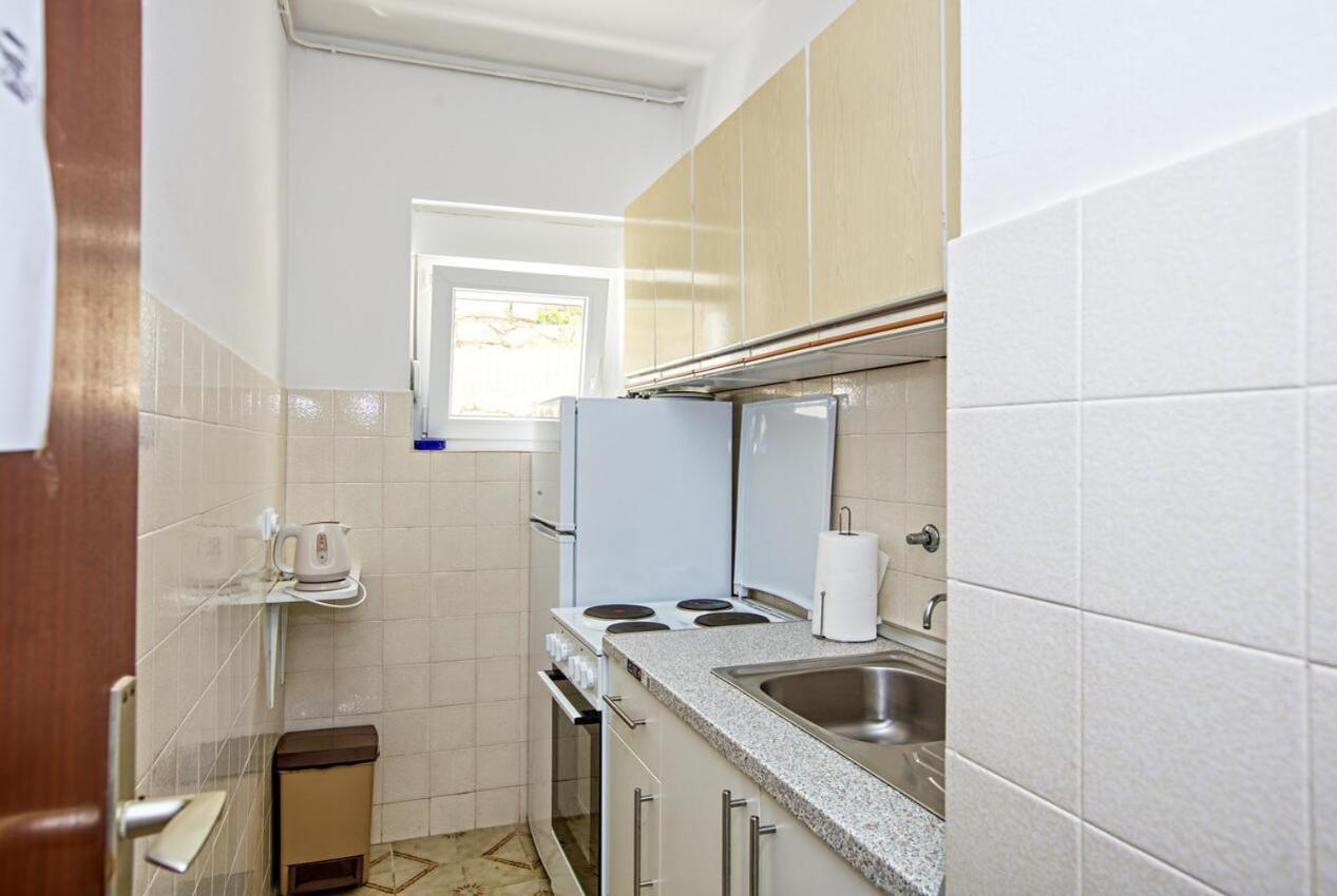 Twin Room Tisno 5128A 外观 照片